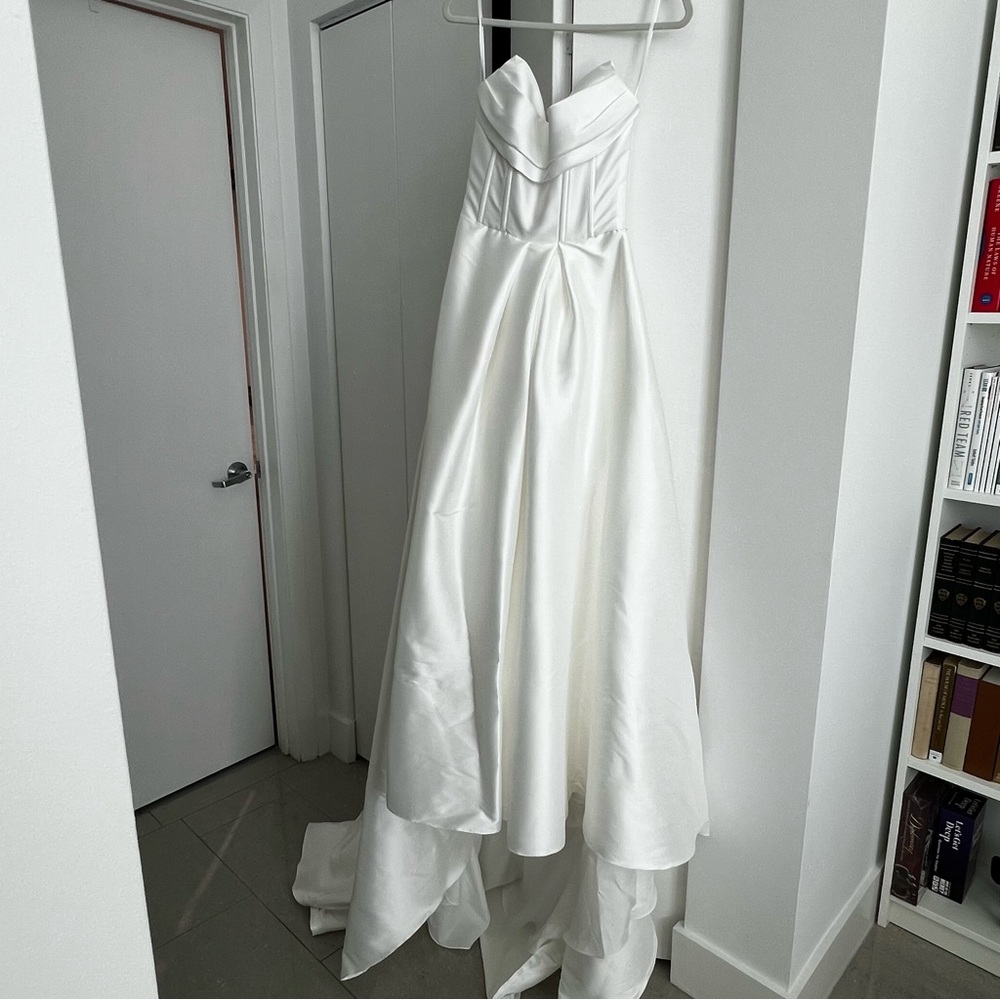 Wedding dress corset with optional sleeves floor length gown